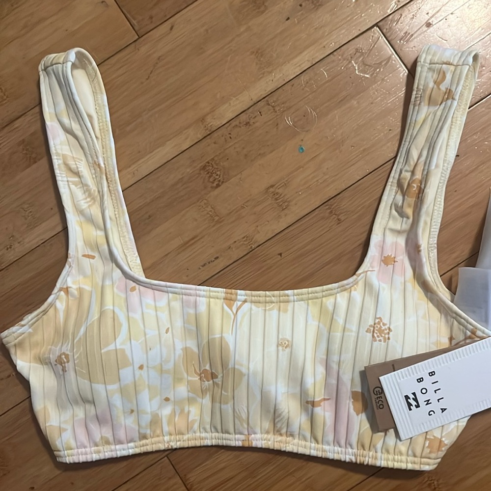 Women’s swim top